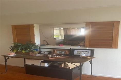 Photo of property in 24 Gossamer Drive, Pakuranga Heights, Auckland, 2010