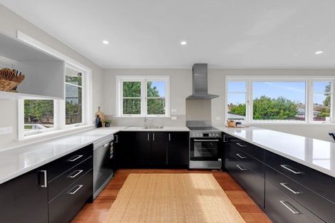 Photo of property in 52 Cambridge Road, Hillcrest, Hamilton, 3216