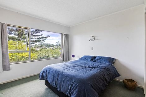 Photo of property in 23 Coromandel Crescent, Mairangi Bay, Auckland, 0630