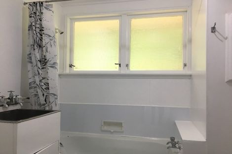 Photo of property in 65c Frankley Road, Westown, New Plymouth, 4310