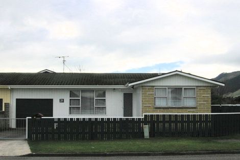 Photo of property in 23a Kapanui Road, Waikanae, 5036