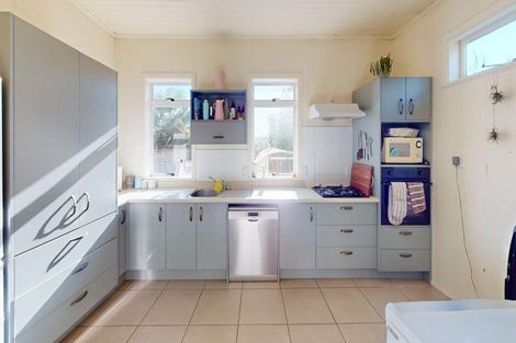 Photo of property in 11 Lyon Street, Marton, 4710