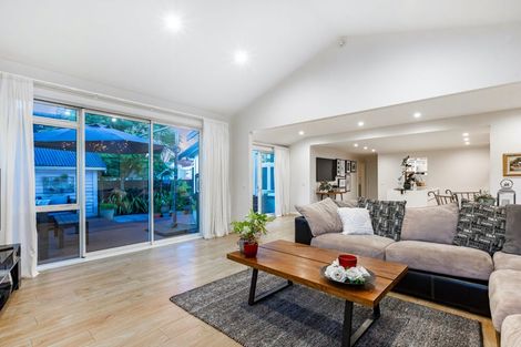 Photo of property in 18 Colin Grove, Hutt Central, Lower Hutt, 5010