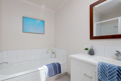 Photo of property in 33 Pinnacle Place, Wakatu, Nelson, 7011