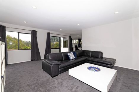 Photo of property in 4/61 Sunrise Avenue, Murrays Bay, Auckland, 0630
