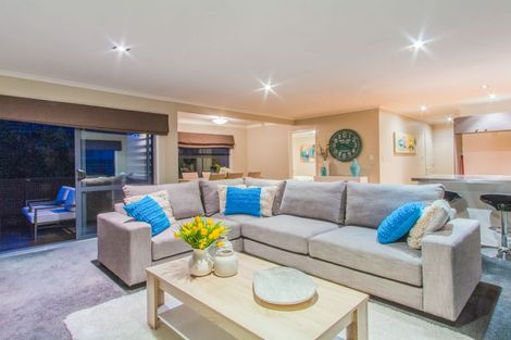 Photo of property in 12e Bluefin Way, West Harbour, Auckland, 0618