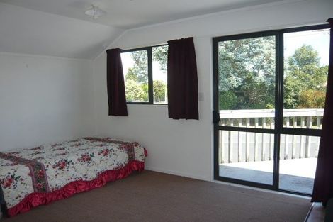 Photo of property in 2 Vine Street, Hillcrest, Hamilton, 3216