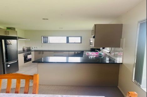 Photo of property in 10 Vino Cina Heights, Ranui, Auckland, 0612