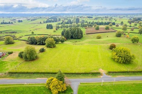 Photo of property in 36 Bell Road, Ngahinapouri, 3883