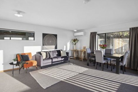 Photo of property in 48 Easther Crescent, Kew, Dunedin, 9012