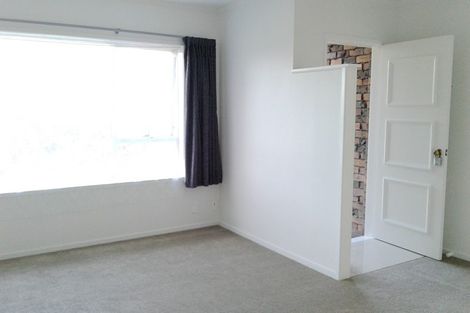 Photo of property in 2/14 Heron Place, Pakuranga Heights, Auckland, 2010