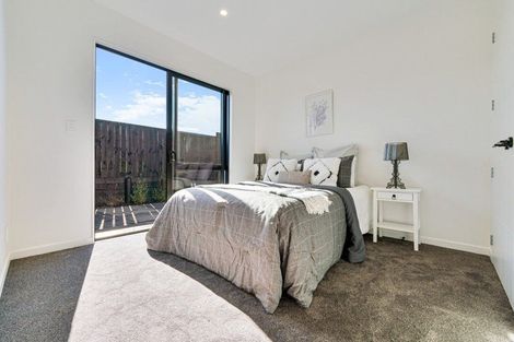 Photo of property in 6 Pineview Drive, Rosehill, Papakura, 2113