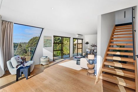 Photo of property in 2/42 Island Road, Beach Haven, Auckland, 0626
