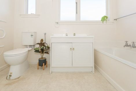 Photo of property in 28 Stanbury Avenue, Somerfield, Christchurch, 8024