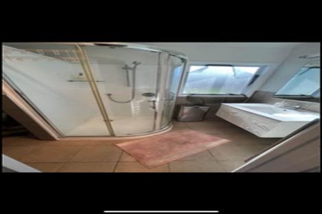 Photo of property in 60 De Quincey Terrace, Highland Park, Auckland, 2010