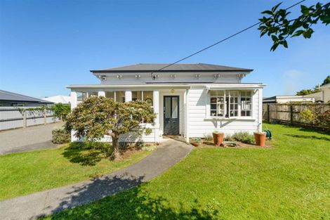 Photo of property in 27 Bond Street, Marton, 4710