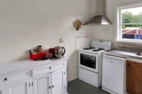 Photo of property in 173 Oxford Terrace, Epuni, Lower Hutt, 5011