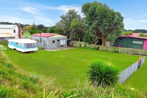 Photo of property in 66 Pratt Avenue, Foxton Beach, Foxton, 4815