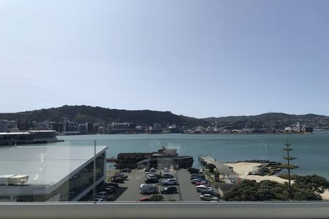 Photo of property in 3/154 Oriental Parade, Oriental Bay, Wellington, 6011