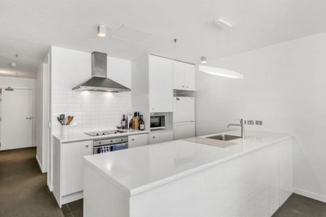 Photo of property in Montreaux Apartments, 1i/164 The Terrace, Wellington Central, Wellington, 6011