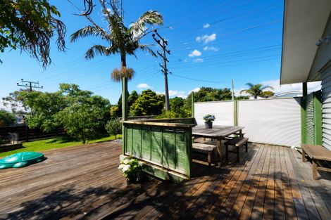Photo of property in 145 Tirimoana Road, Te Atatu South, Auckland, 0602
