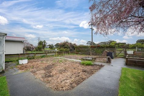 Photo of property in 81 Orawia Road, Tuatapere, 9620