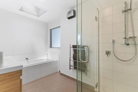 Photo of property in 22 Lochnagar Drive, Lake Hayes, Queenstown, 9304