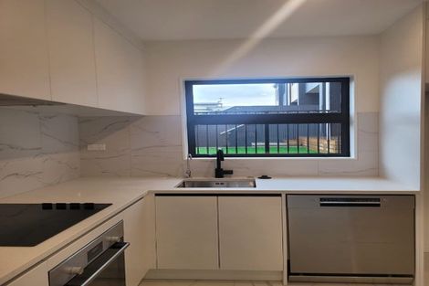 Photo of property in 6/13 Grove Lane, Pakuranga, Auckland, 2010