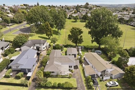 Photo of property in 6 Crombie Street, Bellevue, Tauranga, 3110