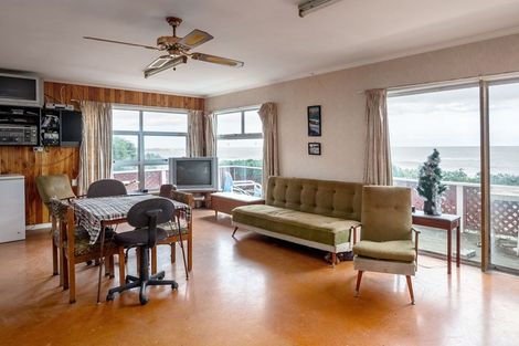 Photo of property in 5 Mangatoetoe Grove, Cape Palliser, Pirinoa, 5772