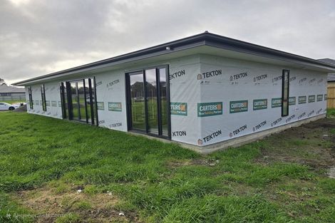 Photo of property in 10 Campbell Place, Marton, 4710