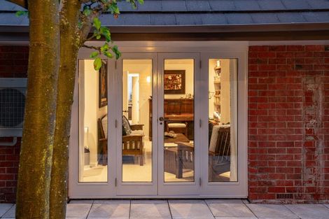 Photo of property in 13 Merlin Street, Roslyn, Dunedin, 9010