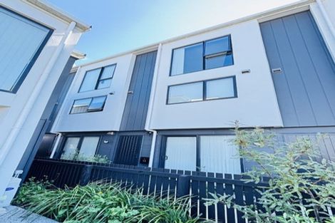 Photo of property in 50 Tima Lane, Mangere Bridge, Auckland, 2022