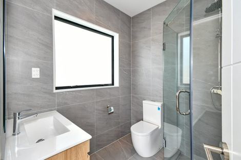 Photo of property in 8 Korowhiti Road, Clarks Beach, 2122