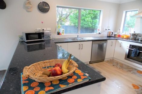 Photo of property in 2/368 Stokes Valley Road, Stokes Valley, Lower Hutt, 5019