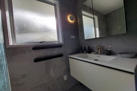 Photo of property in 1/21 Kerria Place, Sunnynook, Auckland, 0620