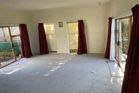 Photo of property in 7 Barker Rise, Northcross, Auckland, 0632