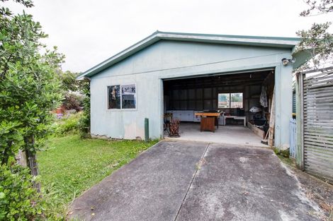 Photo of property in 26 Kent Avenue, Waitarere Beach, Levin, 5510