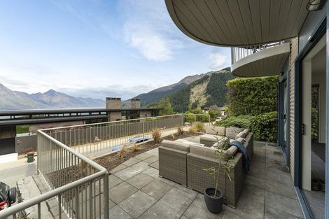 Photo of property in 1/43 Belfast Terrace, Queenstown, 9300