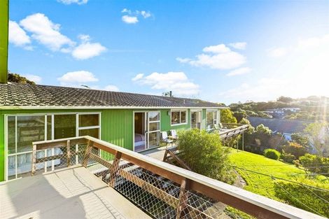Photo of property in 14 Vipond Road, Stanmore Bay, Whangaparaoa, 0932