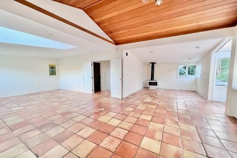 Photo of property in 76 Beach Road, Castor Bay, Auckland, 0620
