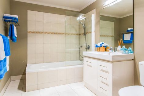 Photo of property in 12e Bluefin Way, West Harbour, Auckland, 0618