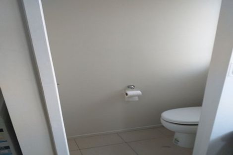 Photo of property in 1/27 Neptune Avenue, Beach Haven, Auckland, 0626