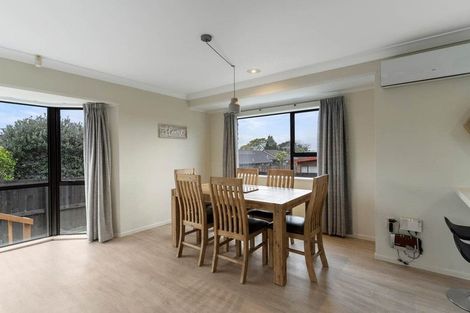 Photo of property in 215a Queen Street, Pukekohe, 2120