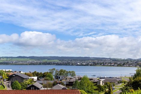 Photo of property in 45 Tremaine Avenue, Two Mile Bay, Taupo, 3330