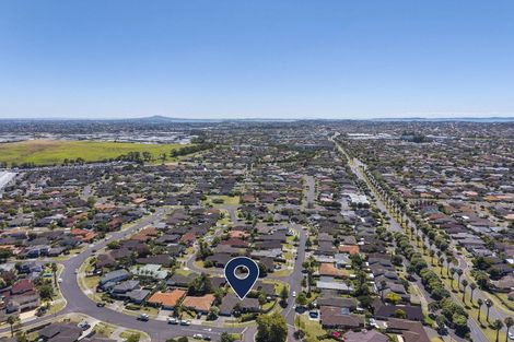 Photo of property in 28 Craigavon Drive, East Tamaki, Auckland, 2013