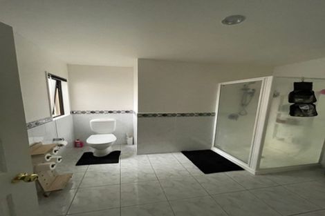 Photo of property in 11 Rosses Place, Pinehill, Auckland, 0632