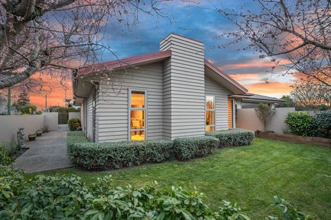 Photo of property in 37 Frank Street, Papanui, Christchurch, 8053