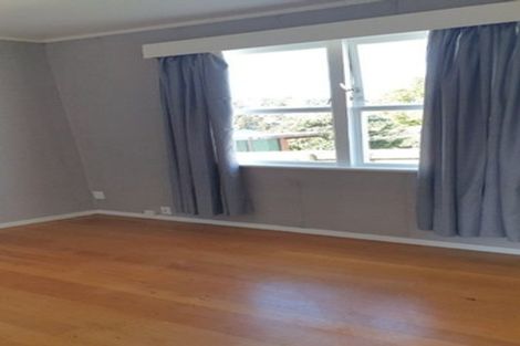 Photo of property in 81 Lauderdale Road, Birkdale, Auckland, 0626