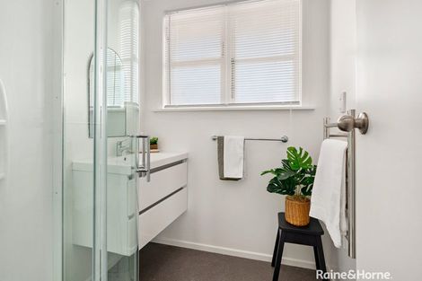 Photo of property in 3 Frederick Street, Carterton, 5713